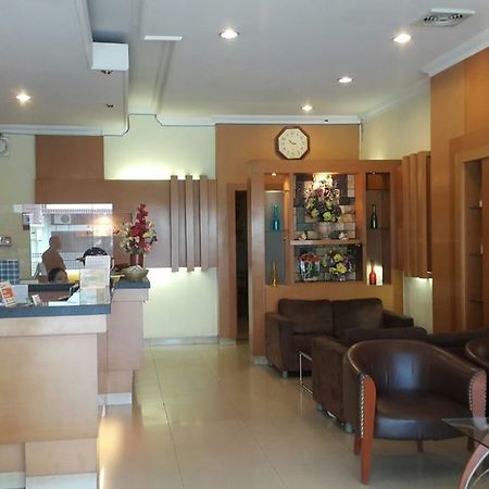 Hotel Harapan マカッサル エクステリア 写真